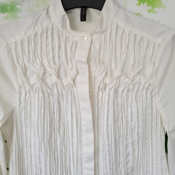 BCBGMaxazria Chain Stich Shirt. - Picture 2 of 9